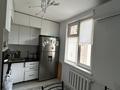 3-бөлмелі пәтер · 70 м² · 2/9 қабат, 5 мкр 2, бағасы: 29 млн ₸ в Аксае — фото 2