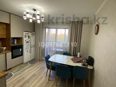 3-комнатная квартира, 74 м², 4/10 этаж, Сатпаева 50/1 за 40 млн 〒 в Усть-Каменогорске