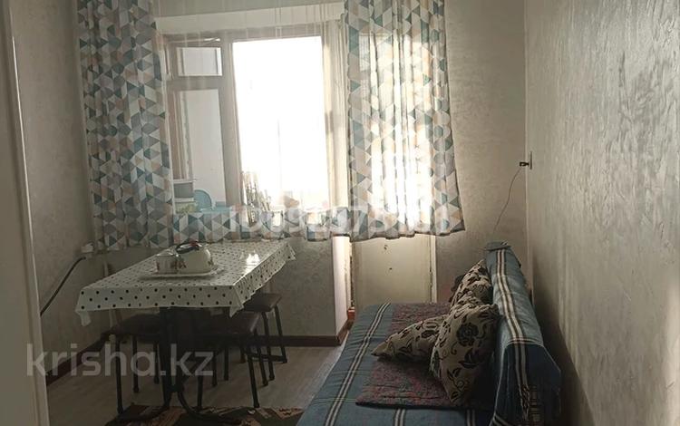 1-комнатная квартира, 38 м², 4/5 этаж, Ракишева за 10 млн 〒 в Талдыкоргане, мкр Жастар — фото 2