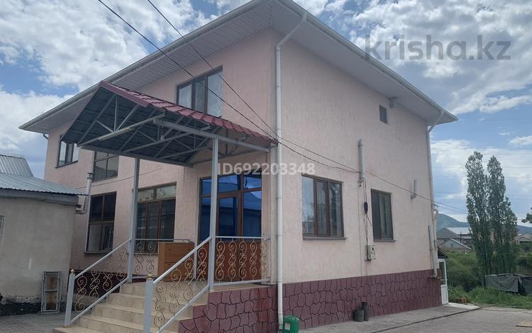 Отдельный дом • 9 комнат • 223 м² • 8 сот., Алатауская 11 за 50 млн 〒 в Талгаре — фото 2