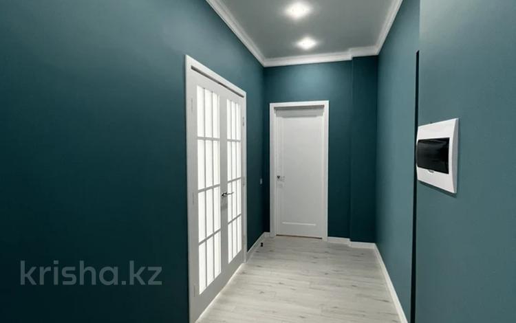 2-комнатная квартира · 70 м² · 3/16 этаж, 16-й мкр , ​16-й микрорайон 64 за 23.5 млн ₸ в Актау — фото 2