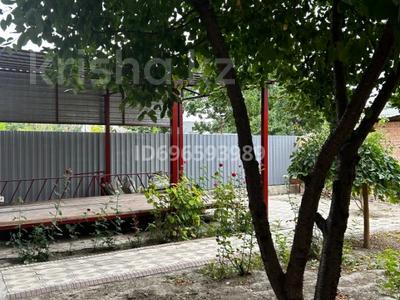 Отдельный дом · 9 комнат · 200 м² · 5.2 сот., Переулок Черняховского 9 — Айтиева -Кашгари за 65 млн ₸ в Таразе