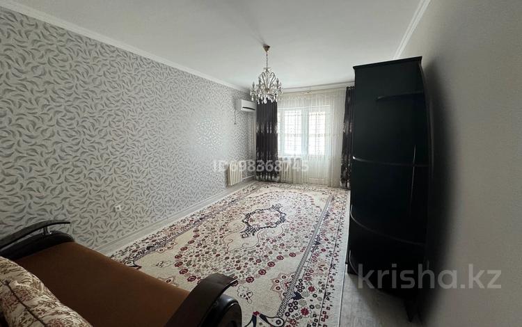 2-бөлмелі пәтер · 70 м² · 7/9 қабат, Алмагүл ш/а. 8 — Возле гор.роддома и Бакдаулет, бағасы: 200 000 ₸ в Атырау, мкр. Алмагуль — фото 2