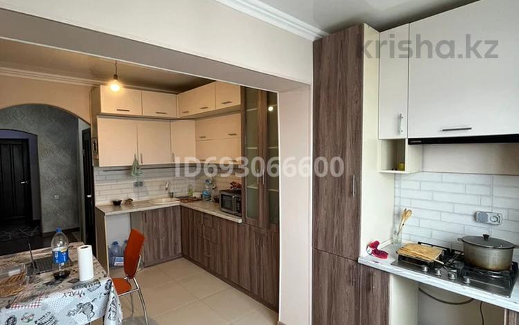 4-комнатная квартира · 105 м² · 9/9 этаж, Ж. Молдагалиева 31 — Азаттык - Молдагалиева за 28 млн ₸ в Атырау — фото 2
