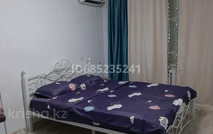 1-бөлмелі пәтер · 40 м² · 1/5 қабат, мкр 11 — Нектар , Додо пицца, бағасы: 9 000 ₸ в Актобе — фото 2