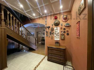 7-бөлмелі пәтер · 250 м² · 5/6 қабат, мкр 5, Маресьева — Центральный стадион, бағасы: 85 млн ₸ в Актобе