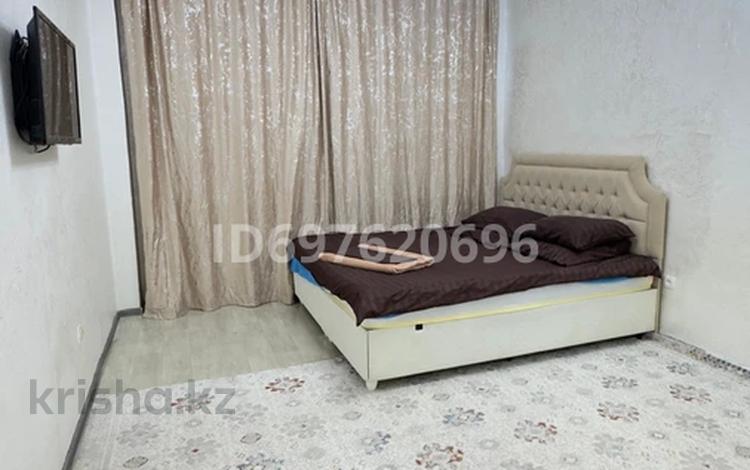 1-комнатная квартира · 40 м² · 4/5 этаж, мкр Нурсая 20 за 170 000 ₸ в Атырау — фото 11