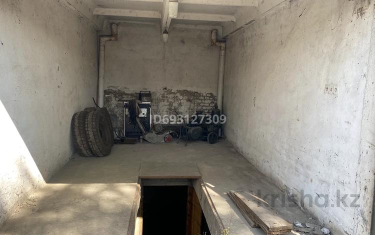 Гараж · 36 м² · Анны Никольской 3 — Сейфуллина бывший кинотеатр Шугыла за 4.7 млн 〒 в Алматы, Турксибский р-н — фото 3