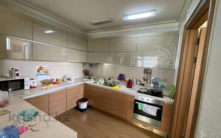 4-бөлмелі пәтер · 147 м² · 16/19 қабат, Аскарова, бағасы: ~ 130 млн ₸ в Алматы, Ауэзовский р-н — фото 2