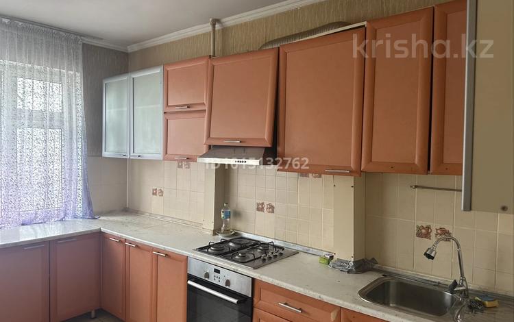 3-комнатная квартира · 90 м² · 3/5 этаж, мкр Нурсат 91 за 200 000 ₸ в Шымкенте, Каратауский р-н — фото 2