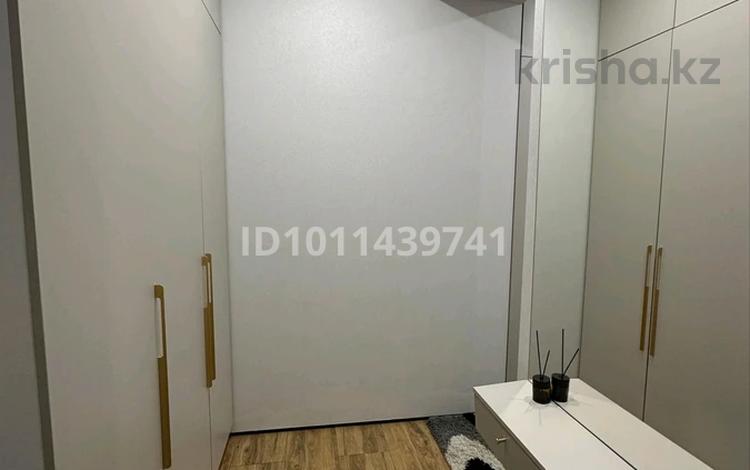 3-бөлмелі пәтер · 78.3 м² · 2/10 қабат, Букетова 3, бағасы: 55 млн ₸ в Караганде, Казыбек би р-н — фото 2