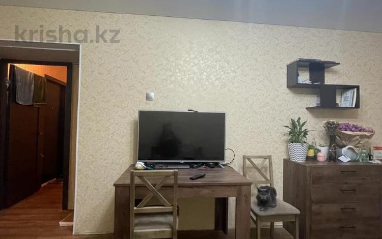 1-комнатная квартира, 32 м², 3/4 этаж, Жубанова 3 за 18.4 млн 〒 в Алматы, Ауэзовский р-н — фото 2