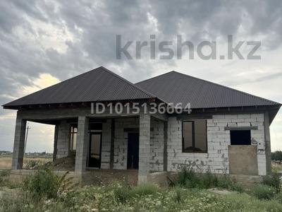 Отдельный дом · 6 комнат · 200 м² · 5 сот., Мекен жай 63 — Напротив мкр школьный за 27 млн ₸ в 