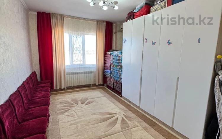 2-комнатная квартира · 60 м² · 2/5 этаж, мкр Нурсая 47 за 23 млн ₸ в Атырау — фото 2