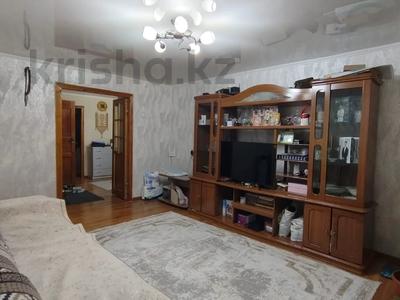 3-комнатная квартира · 63.8 м² · 1/5 этаж, Иртышская 27 за 23.5 млн 〒 в Семее