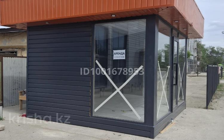 Свободное назначение, магазины и бутики, медцентры и аптеки · 14 м² за 220 000 ₸ в Атырау, мкр	Атырау-2 — фото 2