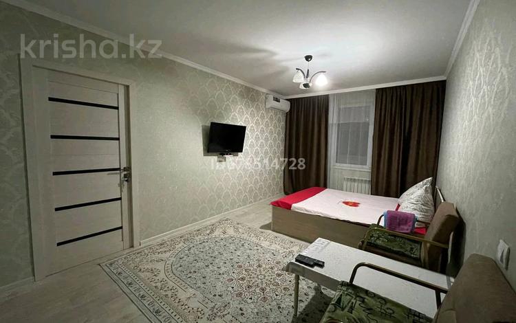 1-комнатная квартира · 35 м² · 2/5 этаж, Самал 31 — Возле Фиркана (Алатау) за 2 000 ₸ в Таразе — фото 2