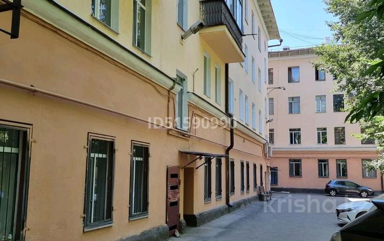 2-комнатная квартира · 50 м² · 2/4 этаж, проспект Бухар Жырау 30 — ул. И. Лободы за 180 000 ₸ в Караганде, Казыбек би р-н — фото 25