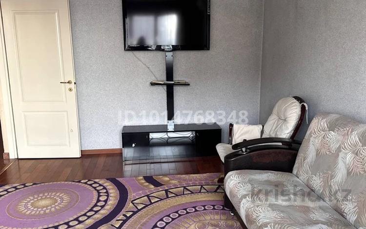 2 комнаты · 60 м² · 9/10 этаж, Ауэзова 11 за 150 000 ₸ в Алматы, Алмалинский р-н — фото 2