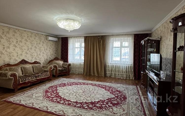 Жеке үй · 5 бөлме · 228 м² · 8 жүзд., Семитавская 35, бағасы: 78 млн ₸ в Семее — фото 2