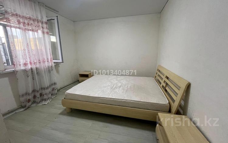 2-бөлмелі пәтер · 60 м² · 1/1 қабат, Ақ жол 24 — Центр семейной медицыны, бағасы: 150 000 ₸ в Конаеве — фото 2