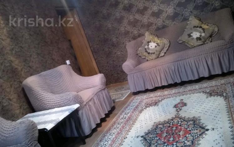 3-комнатная квартира · 58 м² · 4/5 этаж, 8-й микрорайон — Сзади АЙДАНА ОТЕЛЬ за 220 000 ₸ в Шымкенте, Туран р-н — фото 2