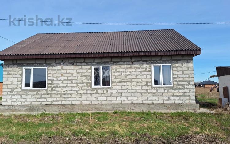 Отдельный дом · 4 комнаты · 100 м² · 11 сот., Толебай — Остановка Орленок за 19 млн ₸ в Усть-Каменогорске, Ахмирово — фото 2