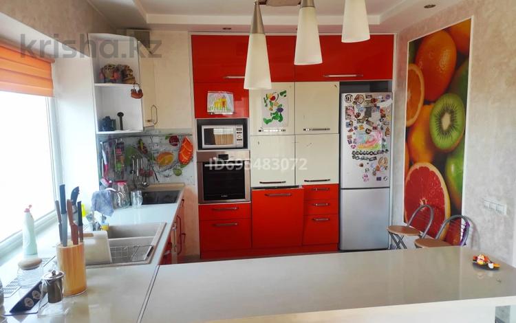 3-комнатная квартира · 113.7 м² · 11/17 этаж, мкр Мамыр-1 29 — ТРЦ Спутник за 81.5 млн ₸ в Алматы, Ауэзовский р-н — фото 3