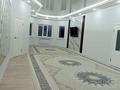 Отдельный дом · 5 комнат · 225 м² · 0.9 сот., мкр Коктем, Достык — Аксай монша за 55 млн 〒 в Атырау