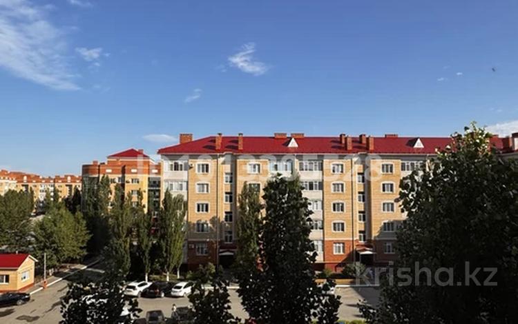 3-бөлмелі пәтер · 105 м² · 4/5 қабат, мкр. Алтын орда 9/1, бағасы: 45.5 млн ₸ в Актобе — фото 2