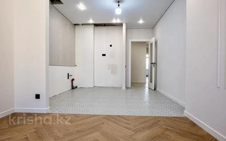 3-бөлмелі пәтер · 69.9 м² · 6/9 қабат, Строительная — Абая, бағасы: 44 млн ₸ в Алматы — фото 2