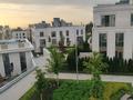 3-комнатная квартира · 130 м² · 3/3 этаж, Достык 300 за 390 млн ₸ в Алматы, Медеуский р-н
