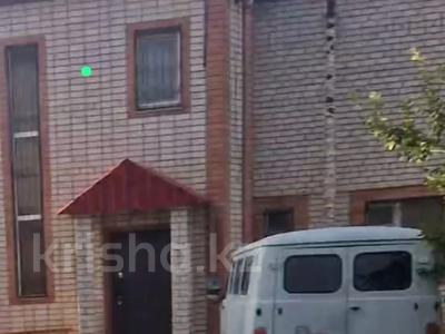 Отдельный дом · 5 комнат · 100 м² · 10 сот., Кудабаев 35/1 — Насиков көшесі за 32 млн 〒 в Доссор