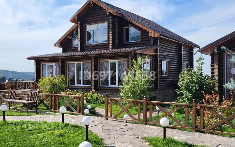 Дом · 4 комнаты · 300 м², Жамбыла Жабаева 21 за 300 000 〒 в  — фото 2