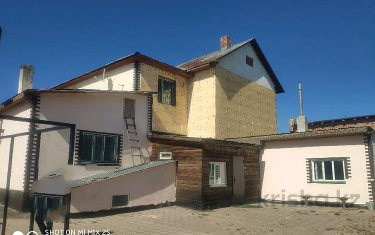 Отдельный дом · 7 комнат · 363 м² · 9 сот., мкр Кунгей 50 за 60 млн ₸ в Караганде, Казыбек би р-н — фото 2