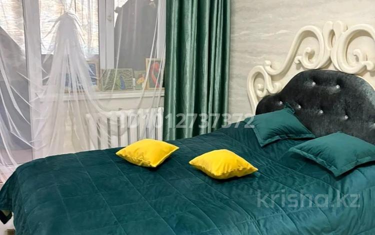 3-комнатная квартира · 65 м² · 3/9 этаж, мкр 8 16 — 101 Стрелковой Бригады за 200 000 ₸ в Актобе — фото 2