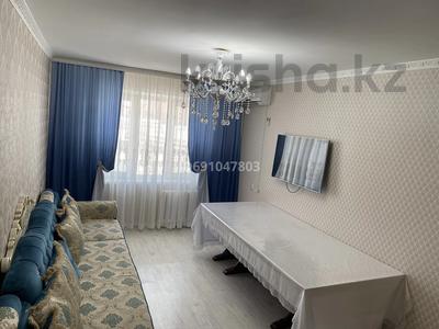 4-комнатная квартира, 90 м², 3/5 этаж, улица Сатпаева 3 за 35 млн 〒 в Балхаше