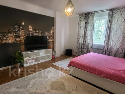 Продажа квартир в Алматы: 3-комнатная квартира · 76 м² · 4/5 этаж, мкр Думан-2 за 43.5 млн 〒 3-комнатная квартира · 76 м² · 4/5 этаж, мкр Думан-2 за 43.5 млн 〒 в Алматы, Медеуский р-н