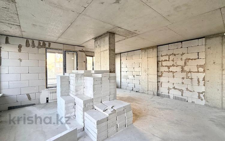3-комнатная квартира · 90 м² · 7/9 этаж, Е 496 8 за 47 млн ₸ в Астане, Есильский р-н — фото 2