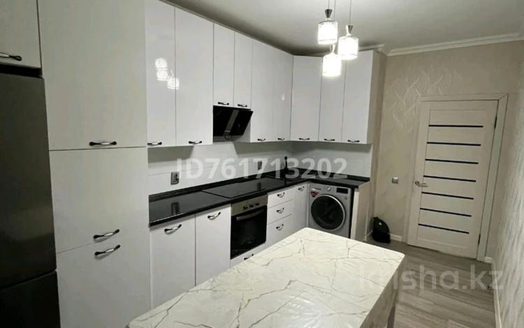 2-бөлмелі пәтер · 54 м² · 4/12 қабат, Ақбұлақ ш/а., 1-я улица 81 — Алматы арена, бағасы: 250 000 ₸ в Алатауский р-н — фото 2