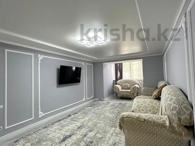 4-комнатная квартира · 80 м² · 5/10 этаж, мкр 12 за 33 млн ₸ в Актобе