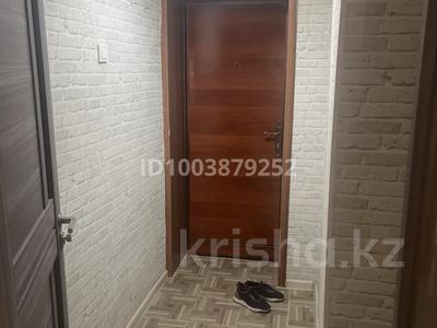 Пәтерлер в Туркестанской обл.: 2-бөлмелі пәтер · 50 м² · 1/2 қабат, Ерубаева 203 — Жаугашты базар артында, бағасы: 10.5 млн 〒 2-бөлмелі пәтер · 50 м² · 1/2 қабат, Ерубаева 203 — Жаугашты базар артында, бағасы: 10.5 млн 〒 в Туркестане