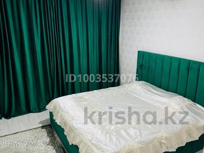 2-бөлмелі пәтер · 70 м² · 2/12 қабат, мкр Акбулак, Байтерекова 43 — Момышулы, бағасы: 2 500 〒 в Алматы, Алатауский р-н