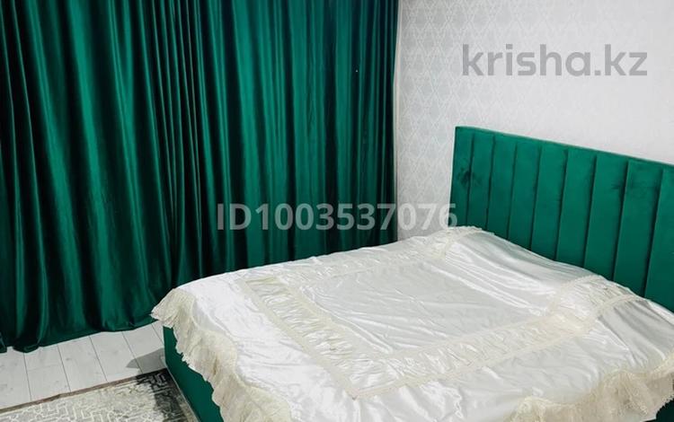 2-комнатная квартира · 70 м² · 2/12 этаж, мкр Акбулак, Байтерекова 43 — Момышулы за 2 500 〒 в Алматы, Алатауский р-н — фото 2