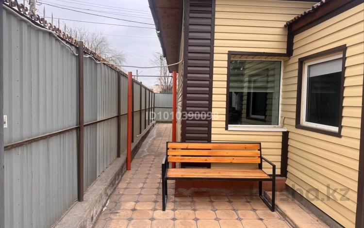 Часть дома · 5 комнат · 144.5 м² · 144.4 сот., Асылбекова 15 за 45 млн ₸ в Жезказгане — фото 2