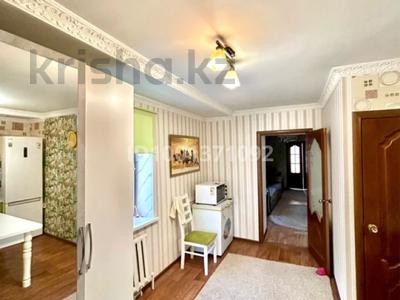 Жеке үй · 3 бөлме · 90 м² · 3.7 сот., Старый город — Кандагаческая, бағасы: 20 млн ₸ в Актобе
