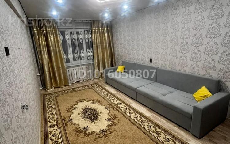 2-бөлмелі пәтер · 50 м² · 2/5 қабат, Севастопольская, бағасы: 200 000 ₸ в Усть-Каменогорске — фото 2