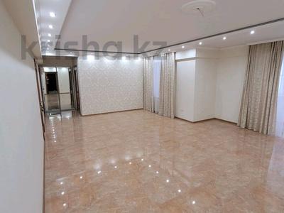 3-бөлмелі пәтер · 142 м² · 3/3 қабат, Ракишева 12а, бағасы: 60 млн ₸ в Талдыкоргане, мкр Мушелтой