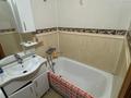 3-комнатная квартира · 67 м² · 2/5 этаж, мкр Михайловка , Аманжолова 67 — Не далеко от волны, южный за 220 000 ₸ в Караганде, Казыбек би р-н — фото 3