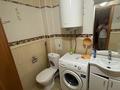 3-комнатная квартира · 67 м² · 2/5 этаж, мкр Михайловка , Аманжолова 67 — Не далеко от волны, южный за 220 000 ₸ в Караганде, Казыбек би р-н — фото 4